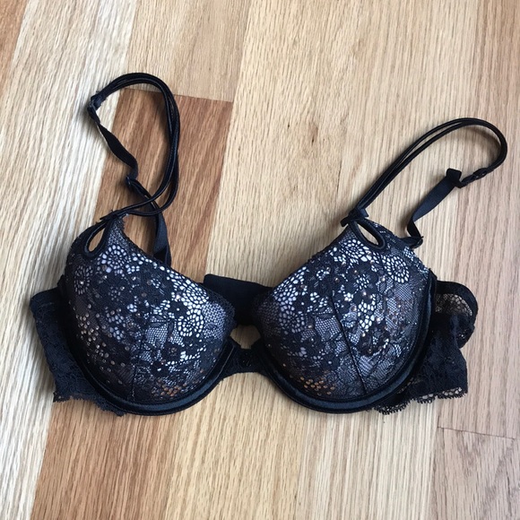 Victoria's Secret Other - NWOT Victoria’s Secret Bra